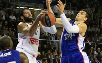 Anadolu Efes , Real Madrid’i devirdi