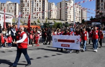 Kızılay Gönüllüleri Cumhuriyet Bayramı'nı Coşkuyla Kutluyor 