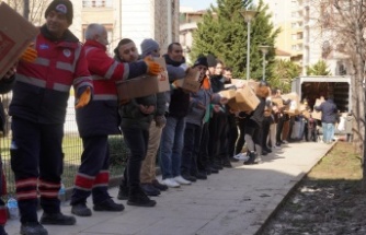 “Maltepe” 15 canı kurtardı, 70 tır malzeme gönderdi