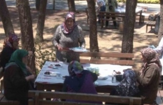 Ümraniye Belediyesi kimsesiz yaşlılara etkinlik düzenledi