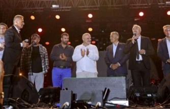 ATAŞEHİRLİ MUHTARLAR,  BATTAL İLGEZDİ’YE TEŞEKKÜR ETTİLER.
