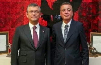 Battal İlgezdi, Özgür Özel'i ziyaret etti