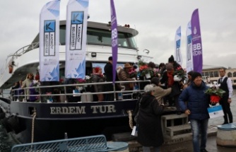 Kadıköy Huzur Vapuru, ilk seferini yaptı