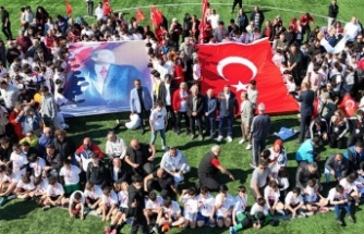 ATAŞEHİR’DE 23 NİSAN'DA BİNLERCE ÇOCUK DOYASIYA EĞLENDİ
