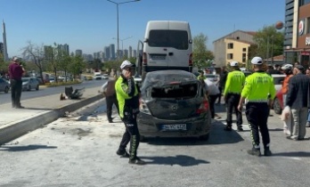 Ataşehir'de trafik kazası: 3 kişi yaralandı