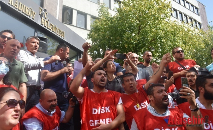 Kadıköy Belediyesi'nde Grev kararı asıldı