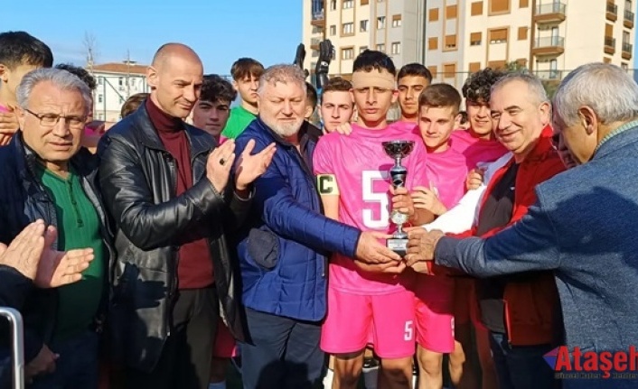 Ataşehir U-17 Futbol Turnuvası Sona Erdi