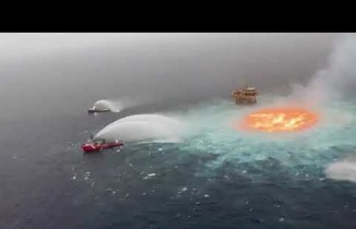 Meksika Körfezi’nde Deniz sualtı petrol boru hattında patlama meydana geldi